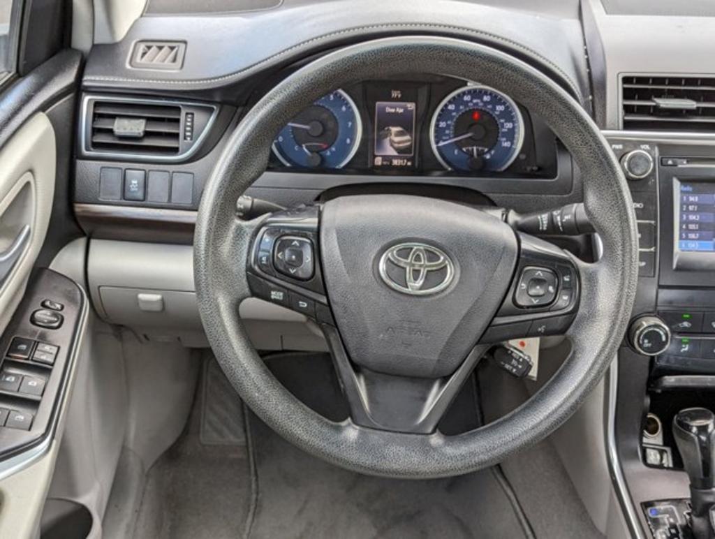 2016 Toyota Camry  photo