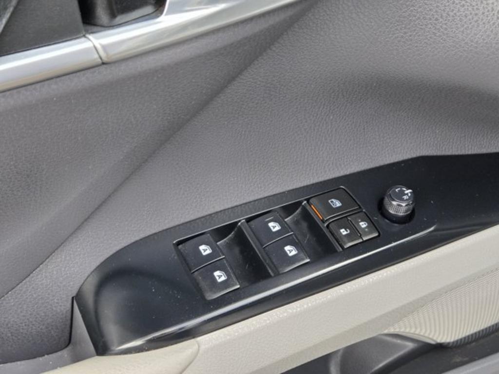 2018 Toyota Camry - $14,995