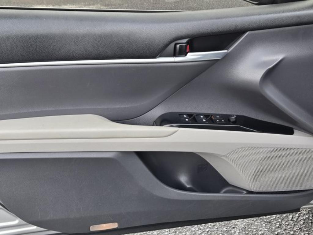 2018 Toyota Camry - $14,995