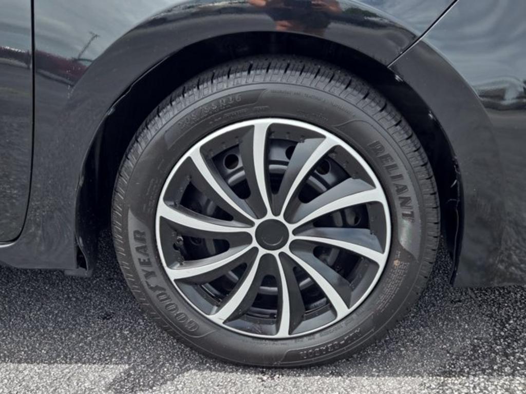 2017 Toyota Corolla - $12,995
