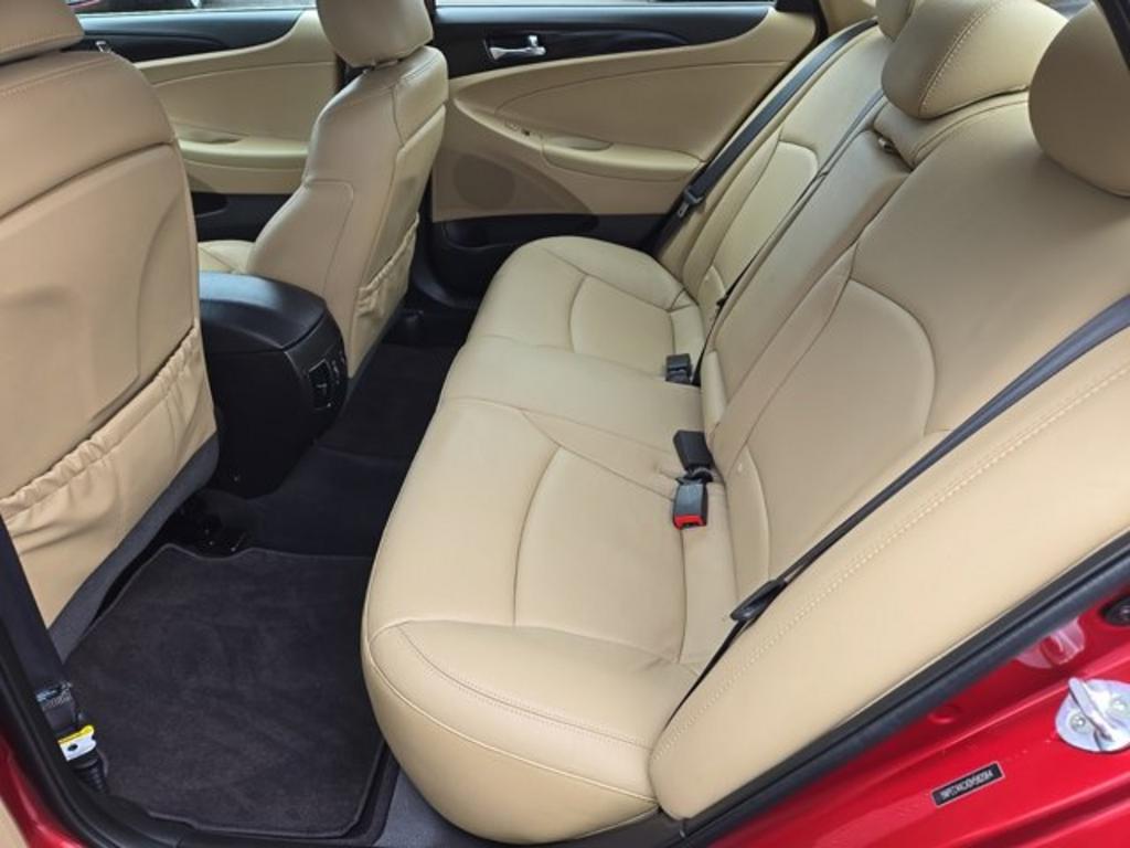 2013 Hyundai Sonata SE photo