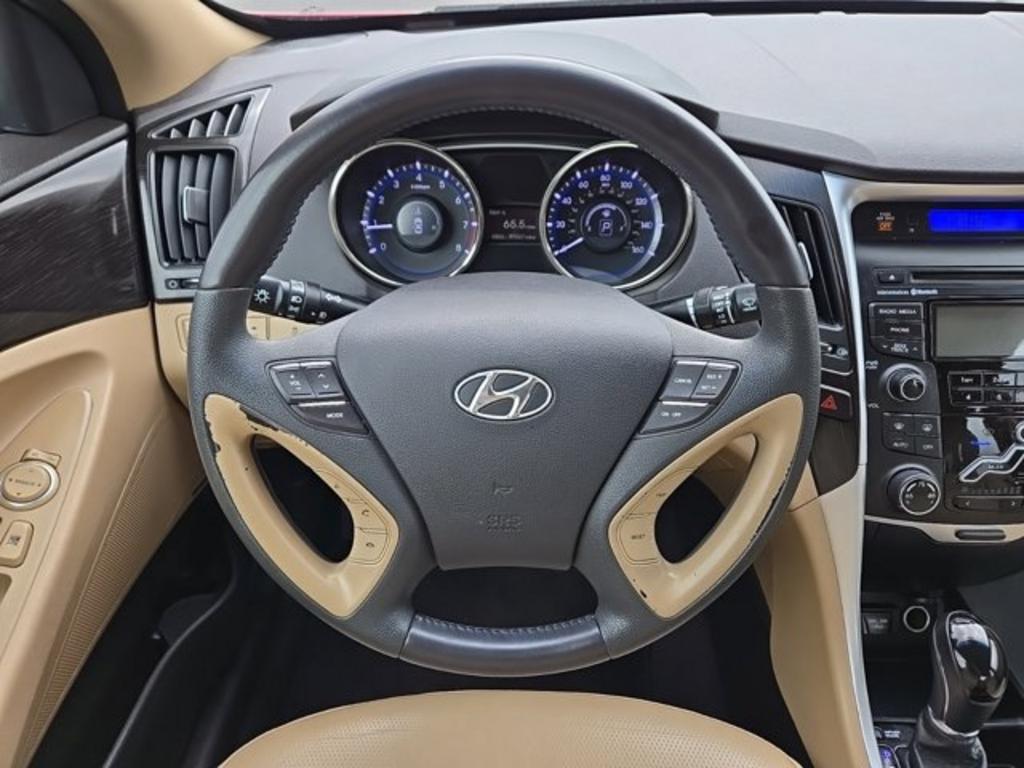 2013 Hyundai Sonata SE photo