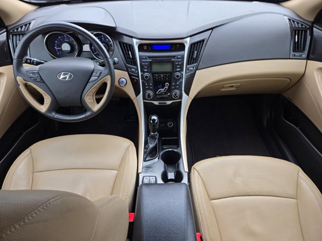 2013 Hyundai Sonata SE photo