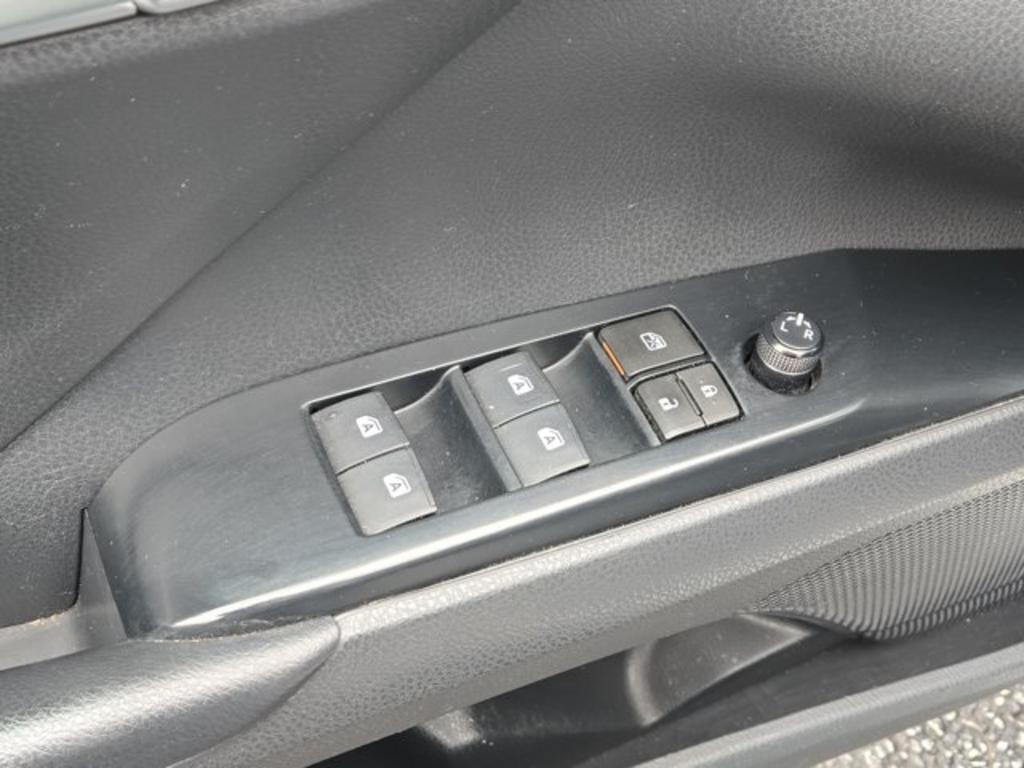 2018 Toyota Camry - $14,995