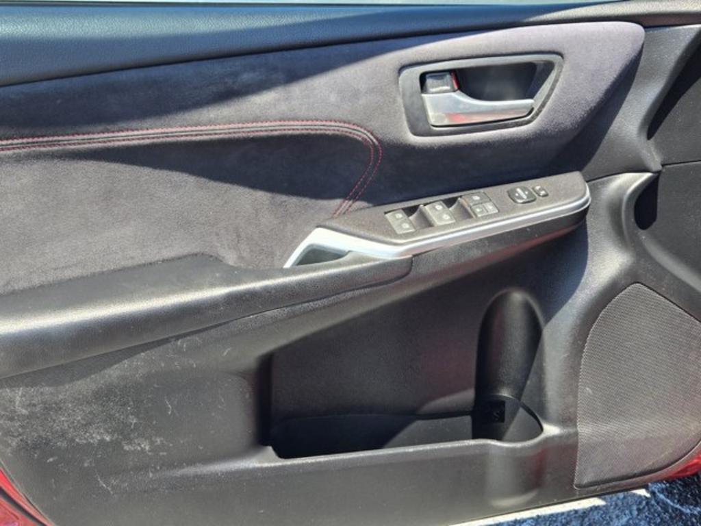 2017 Toyota Camry - $12,995