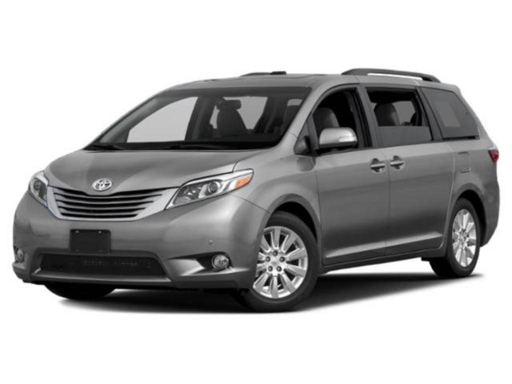 2015 Toyota Sienna - $14,995