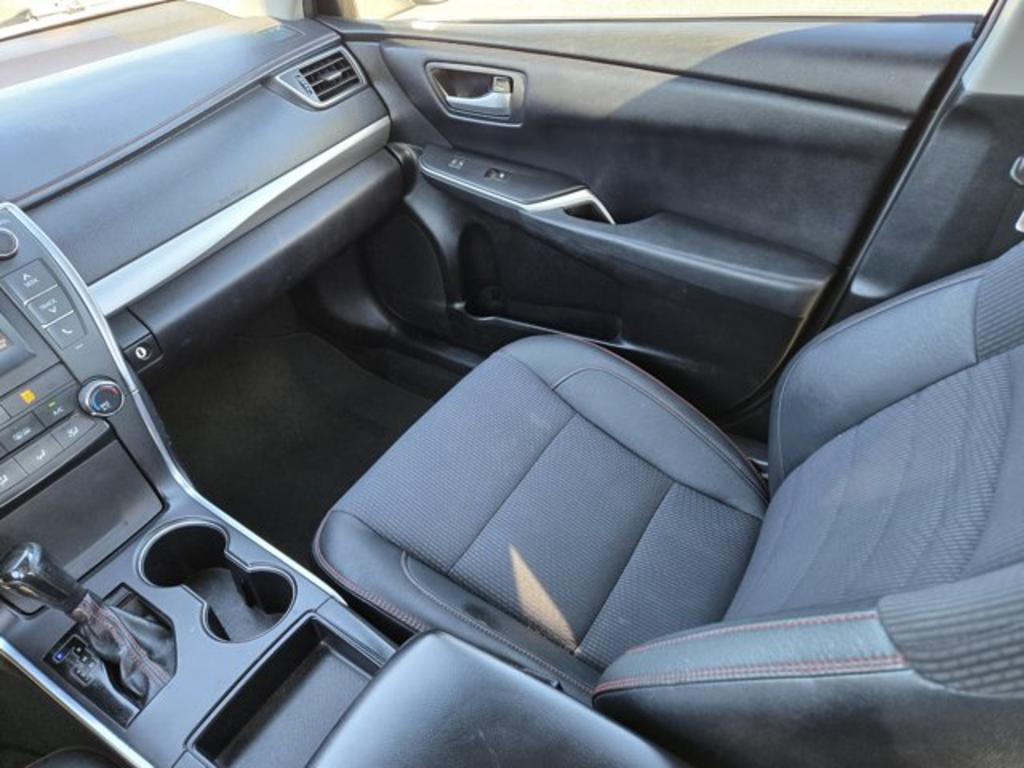 2017 Toyota Camry - $11,995