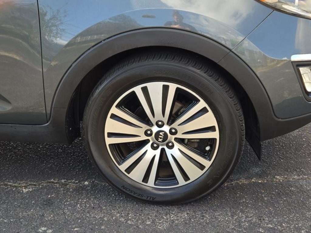 2015 Kia Sportage - $10,995