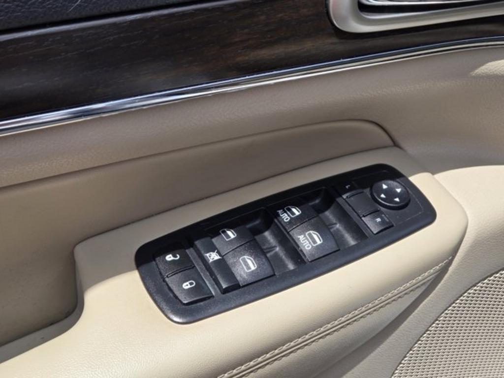 2017 Jeep Cherokee - $12,995