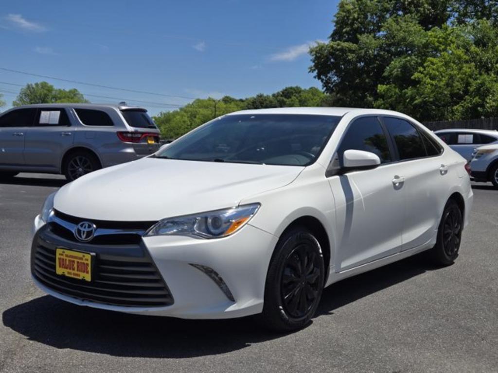 2017 Toyota Camry - $13,995