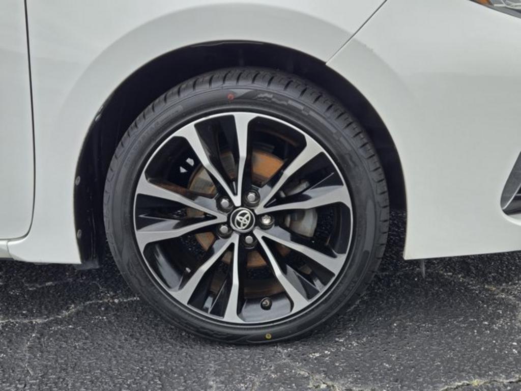 2018 Toyota Corolla - $13,995