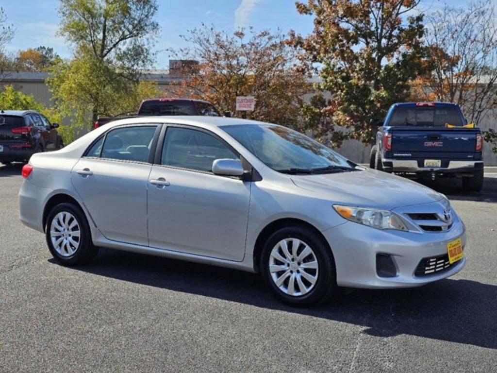 2012 Toyota Corolla L photo