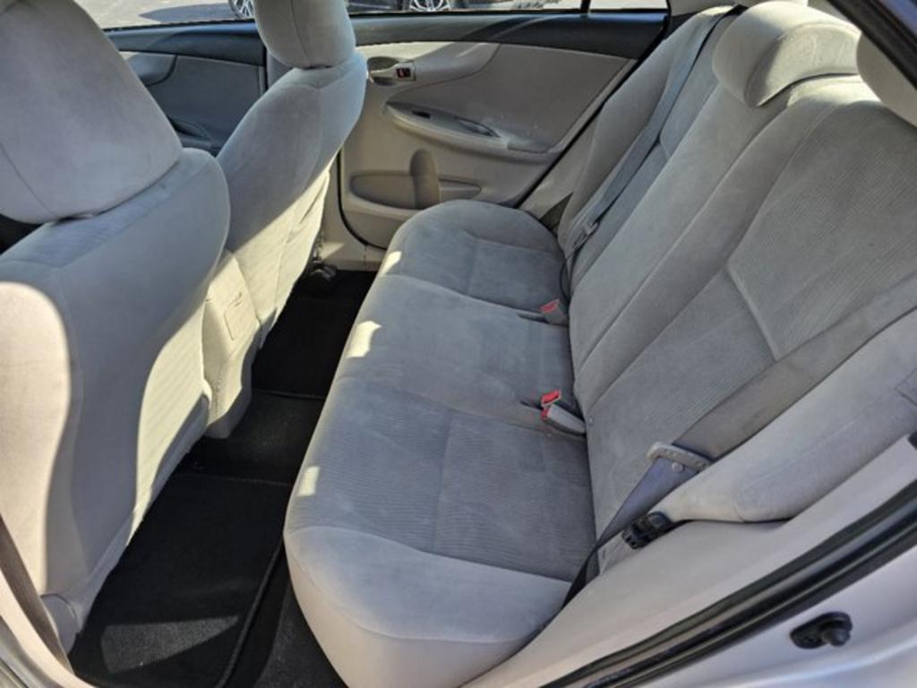 2012 Toyota Corolla L photo