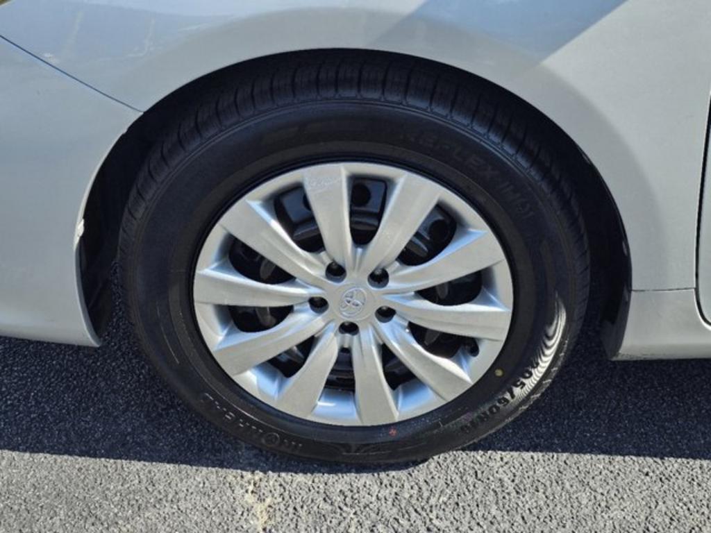 2012 Toyota Corolla L photo