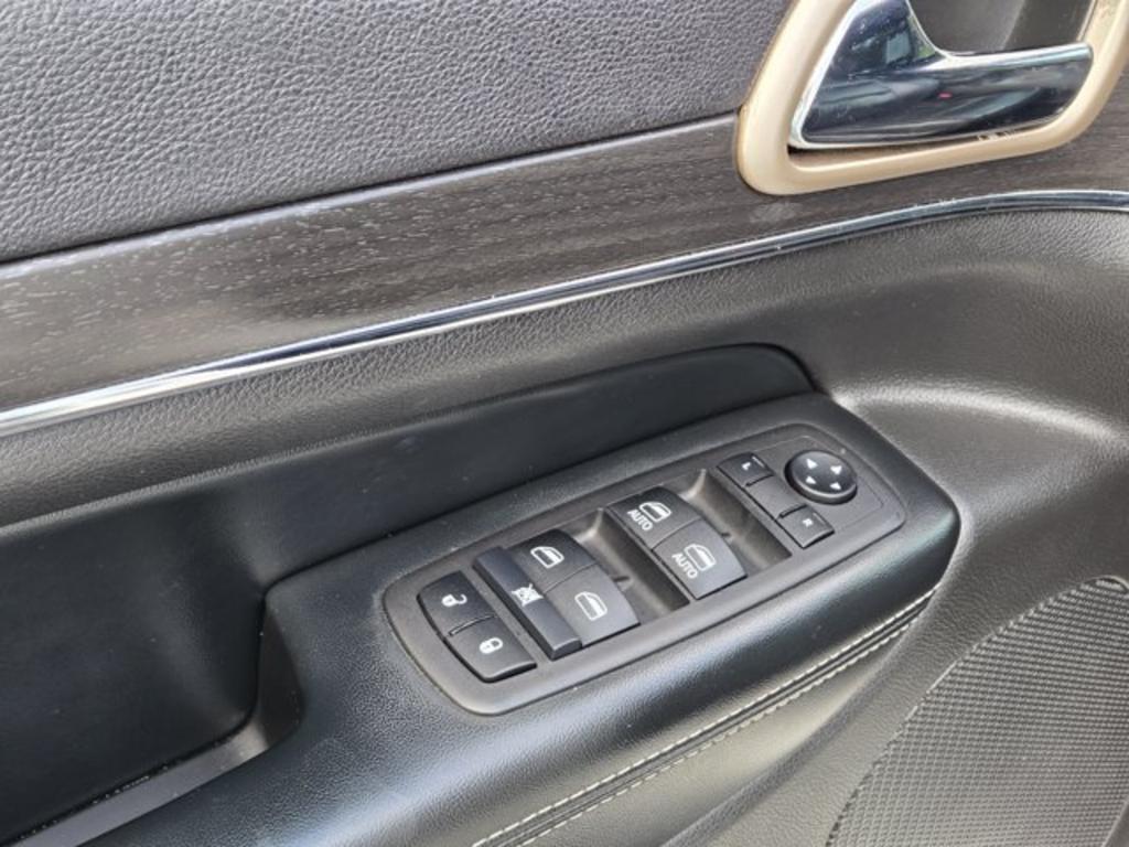 2017 Jeep Cherokee - $12,995