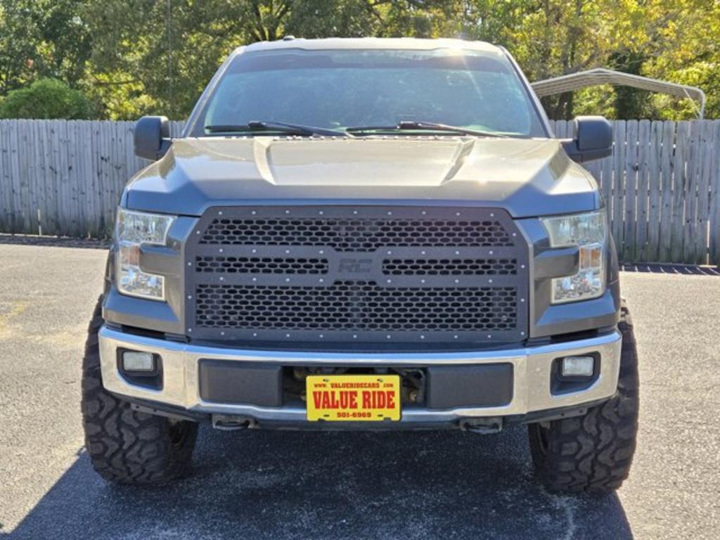2017 Ford F-150 - $19,995