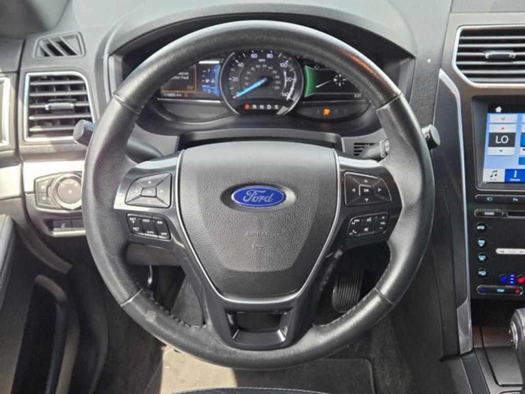 2018 Ford Explorer - $13,995