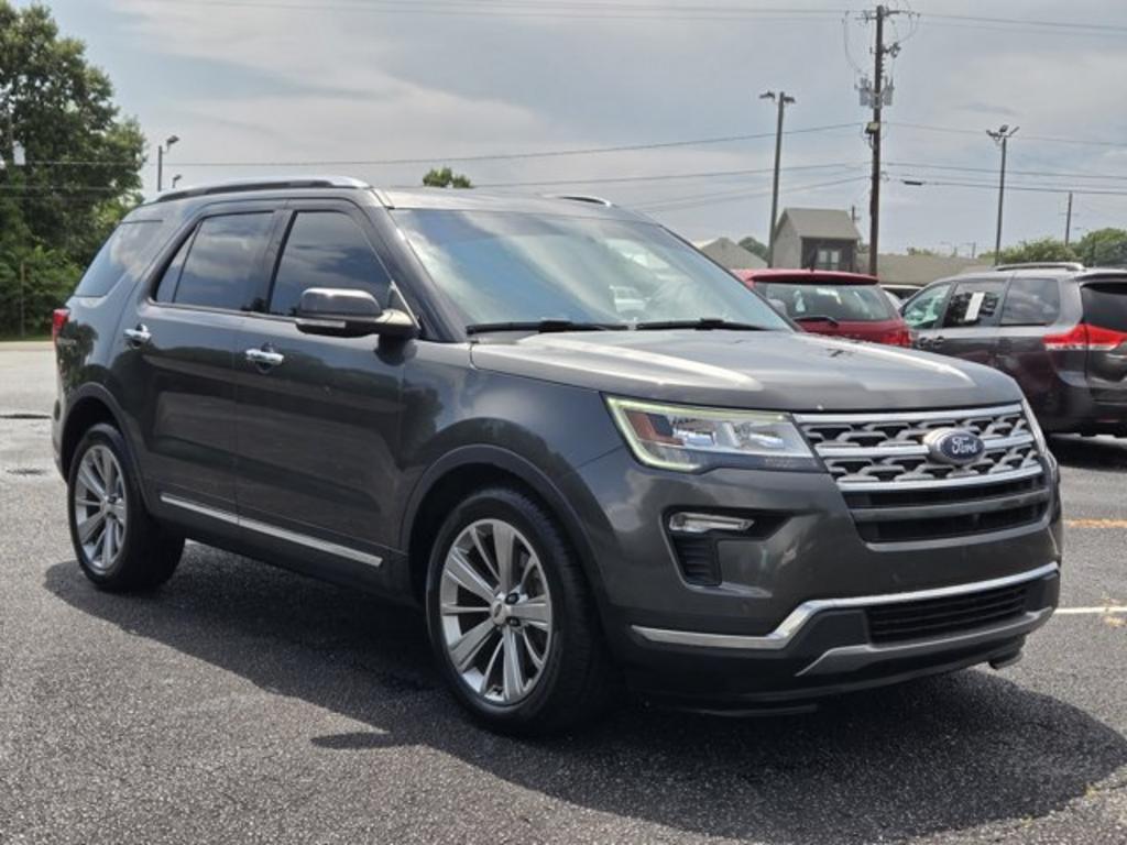 2018 Ford Explorer - $13,995