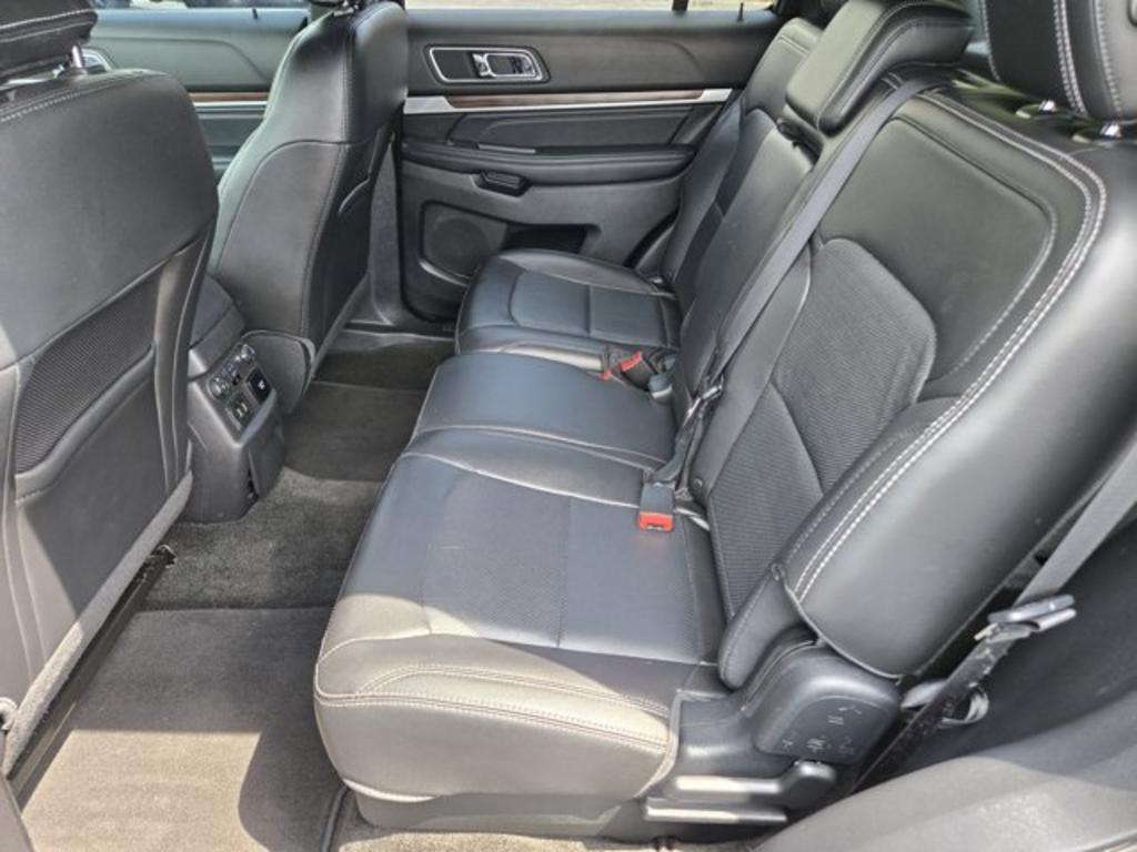 2018 Ford Explorer - $13,995