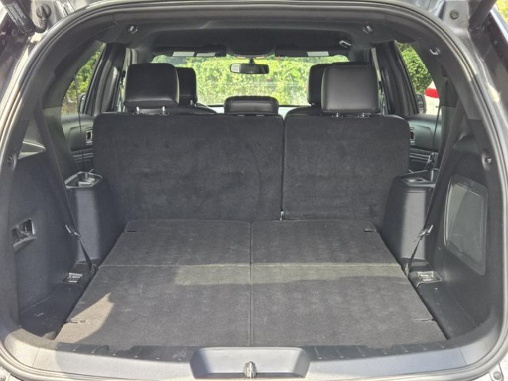 2018 Ford Explorer - $13,995