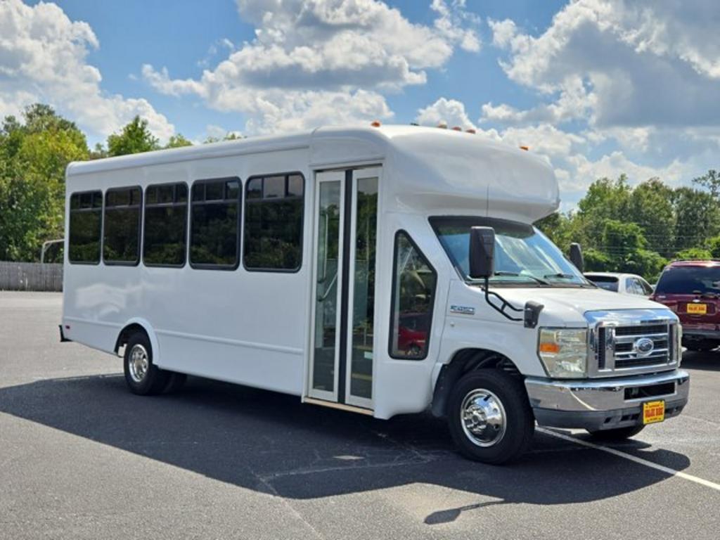 2010 Ford E-450 - $23,995