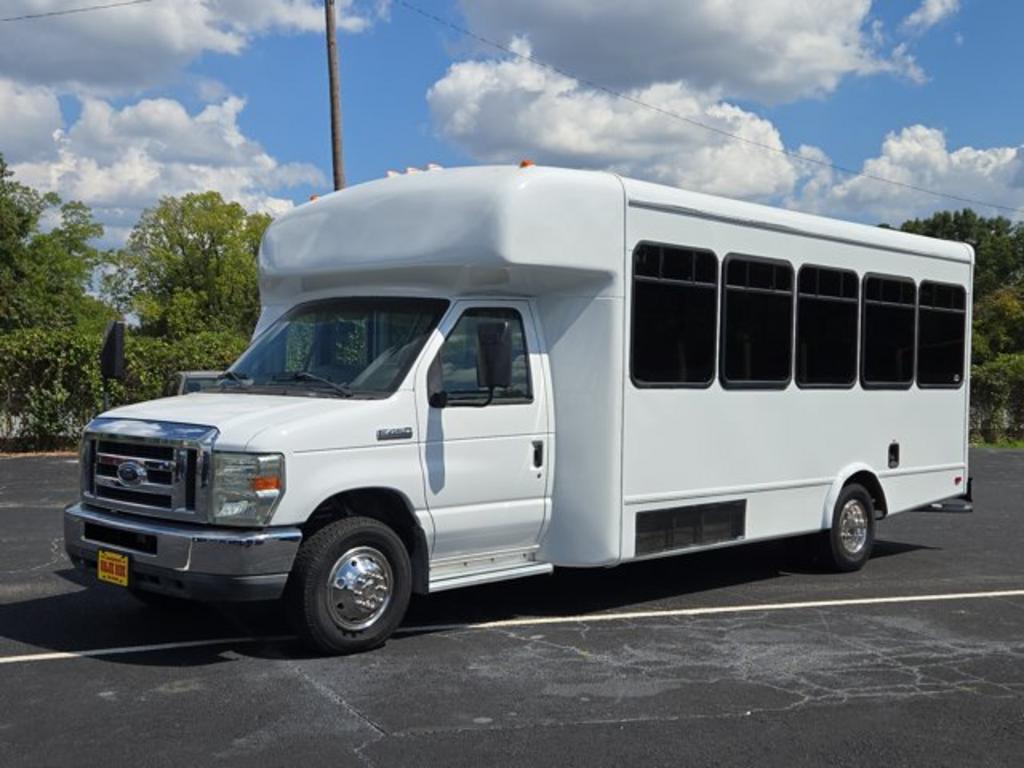2010 Ford E-450 - $23,995