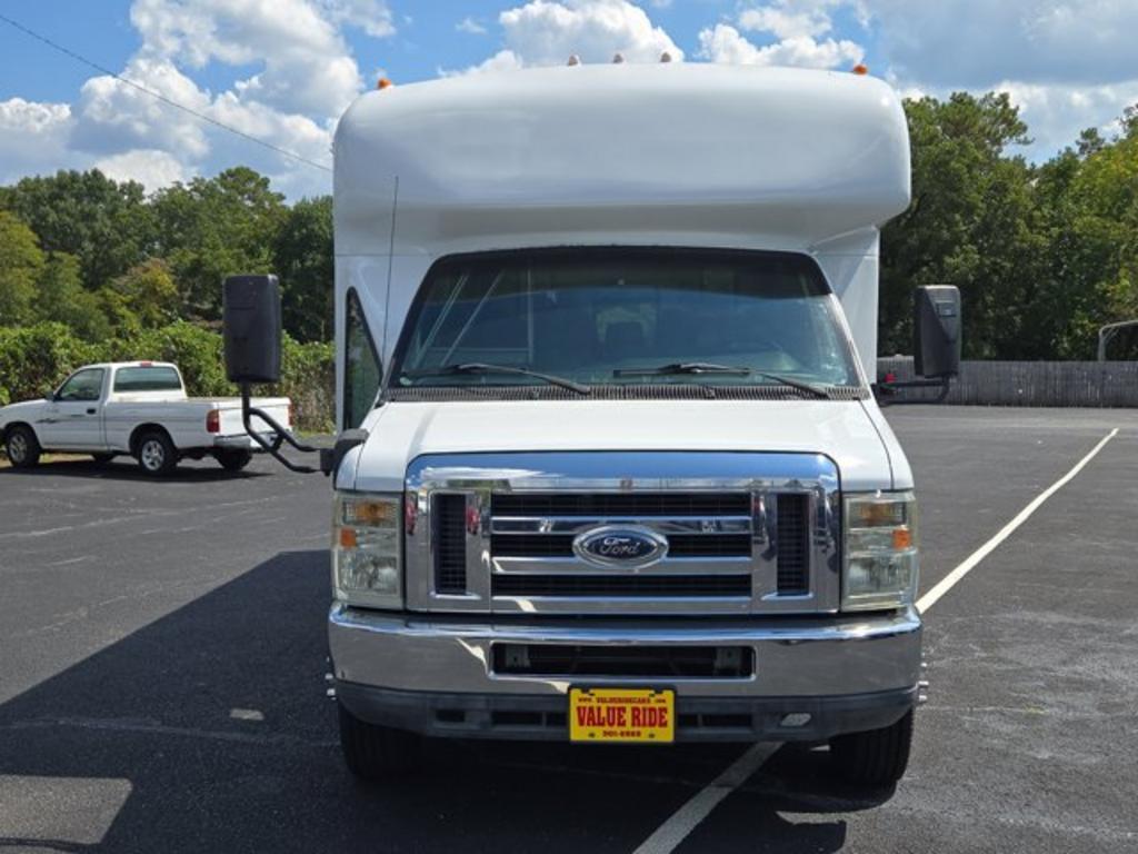 2010 Ford E-450 - $23,995