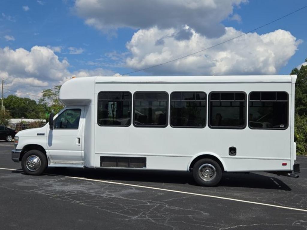 2010 Ford E-450 - $23,995