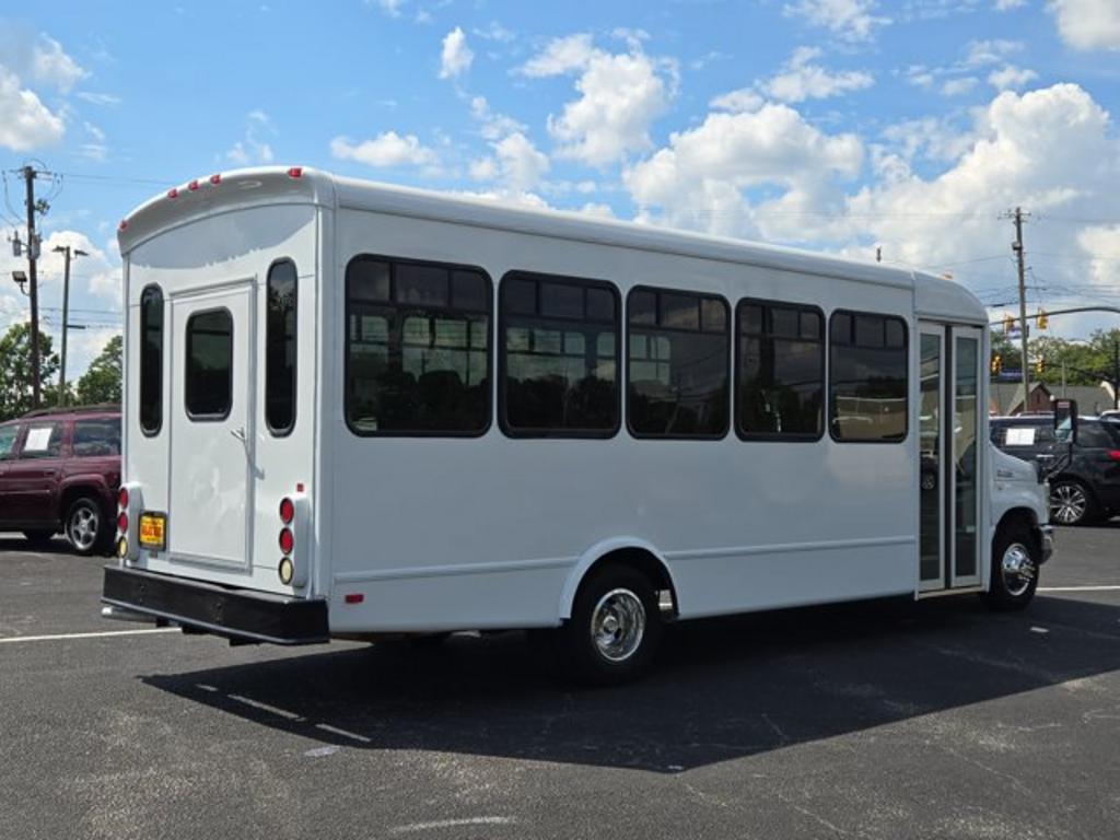 2010 Ford E-450 - $23,995