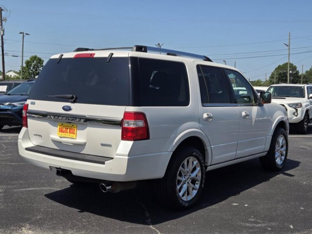2017 Ford Expedition - $10,995