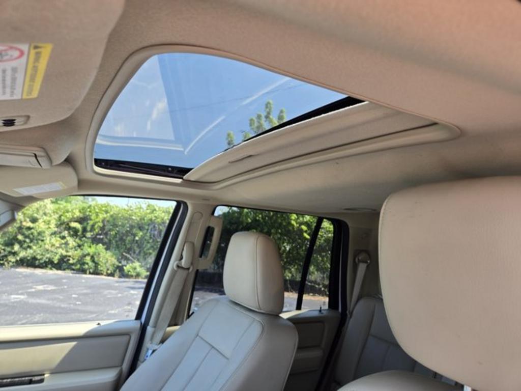 2017 Ford Expedition - $10,995