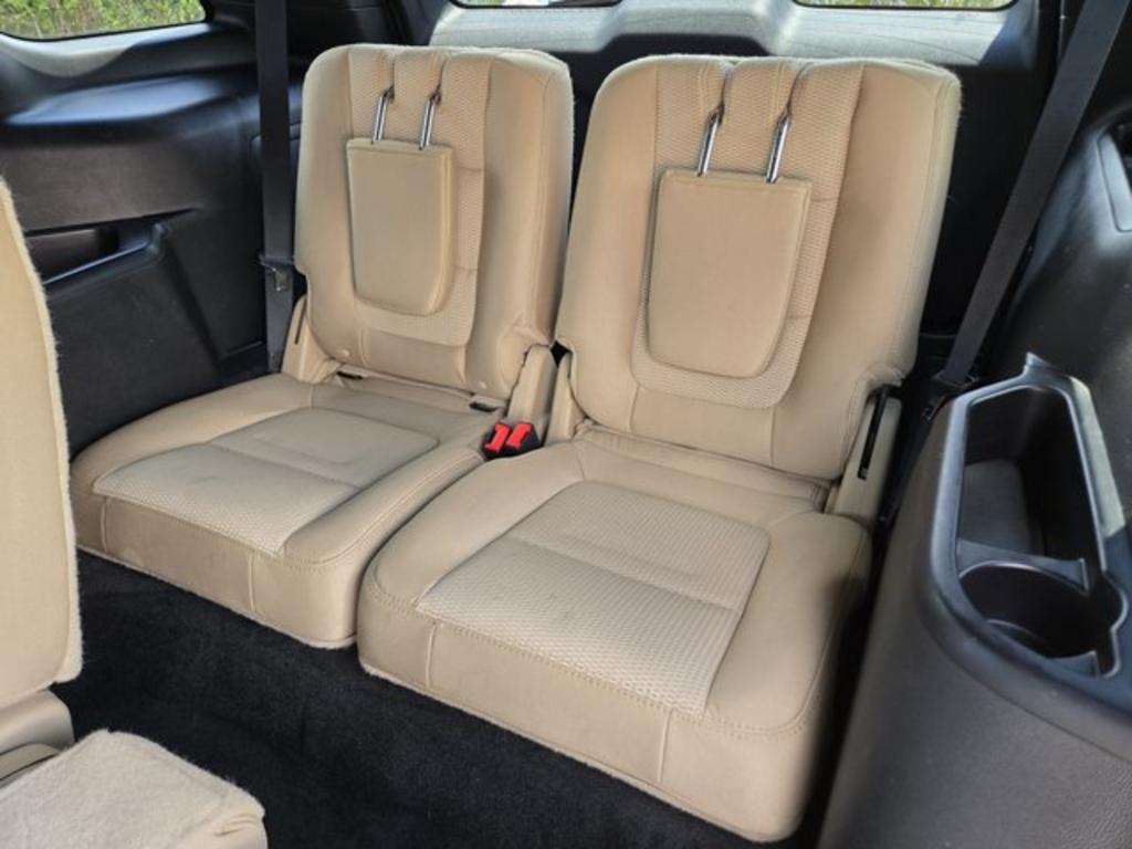 2017 Ford Explorer - $11,995