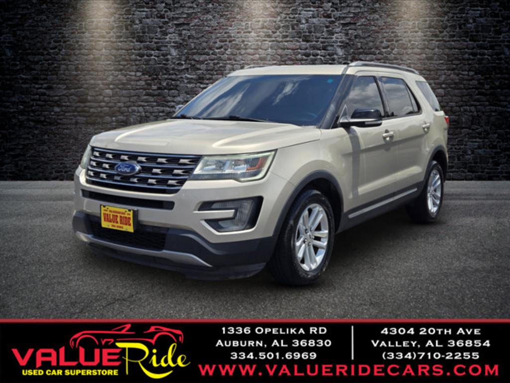 2017 Ford Explorer - $11,995