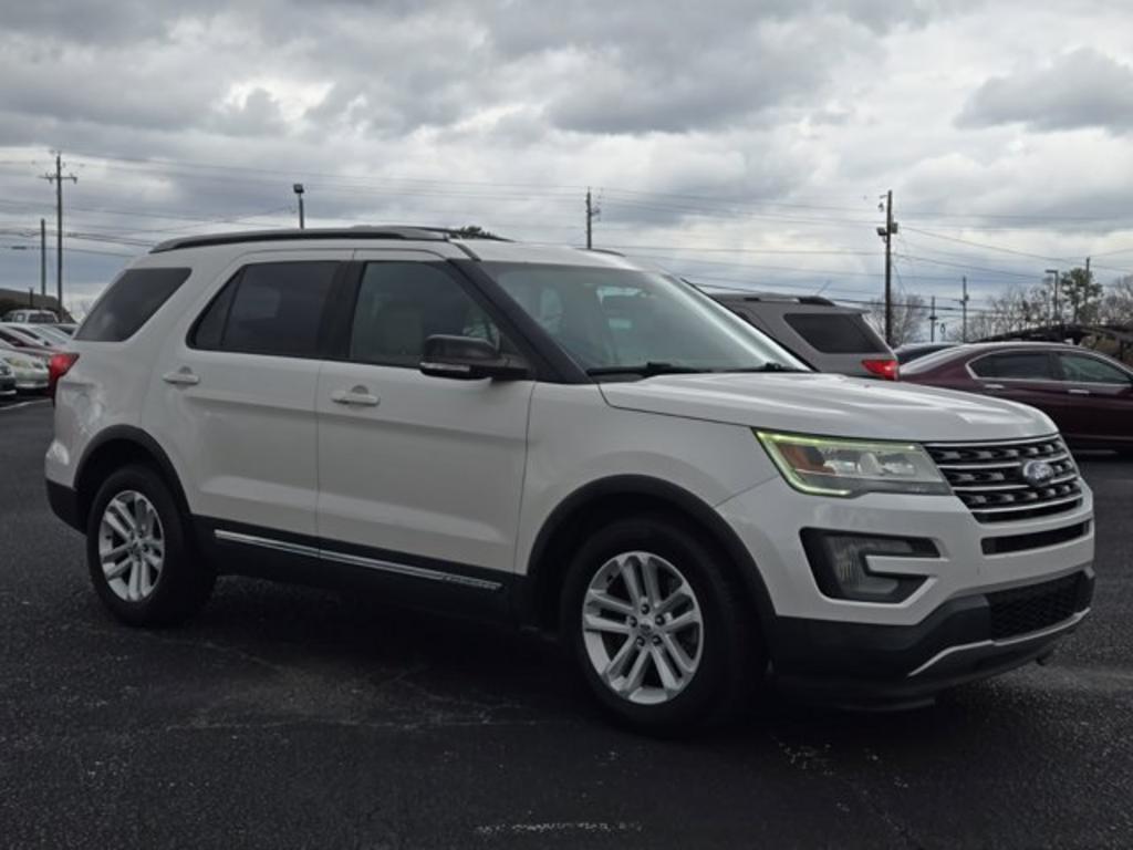 2016 Ford Explorer  photo