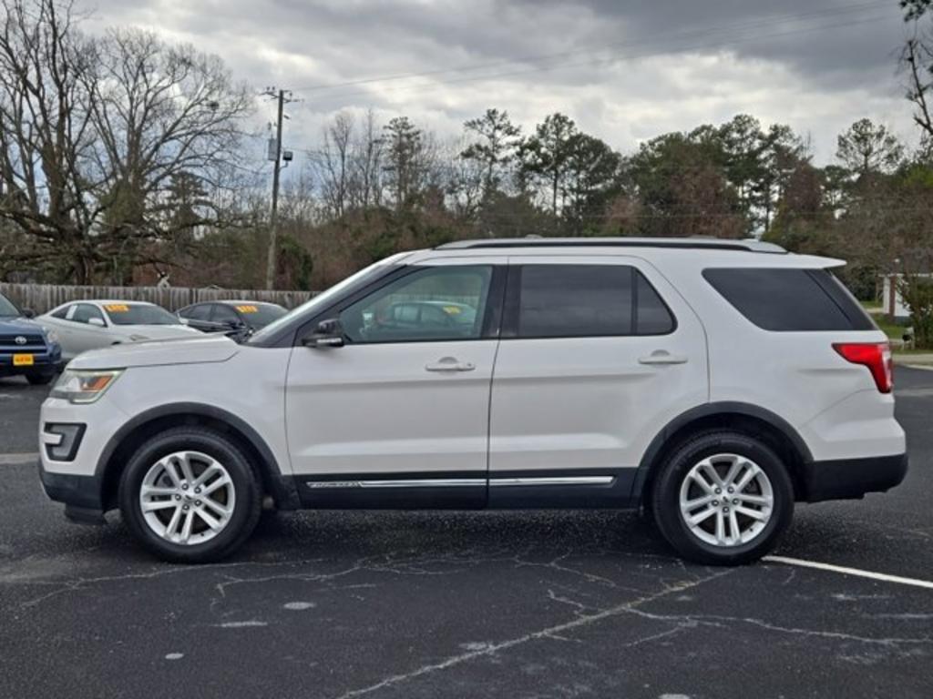 2016 Ford Explorer  photo