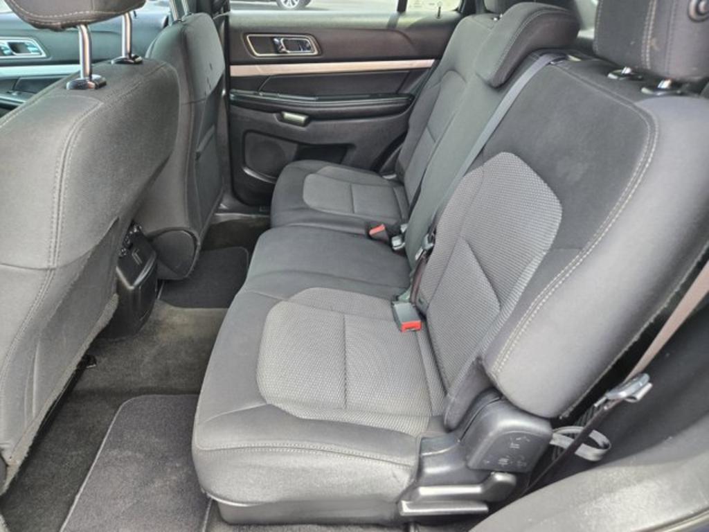 2017 Ford Explorer - $11,995