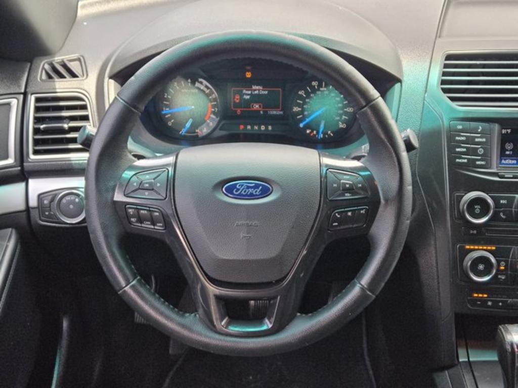 2017 Ford Explorer - $11,995