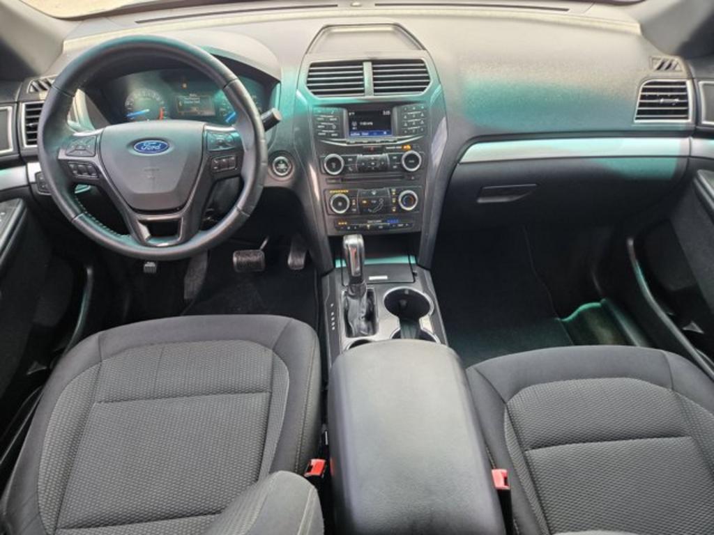 2017 Ford Explorer - $11,995