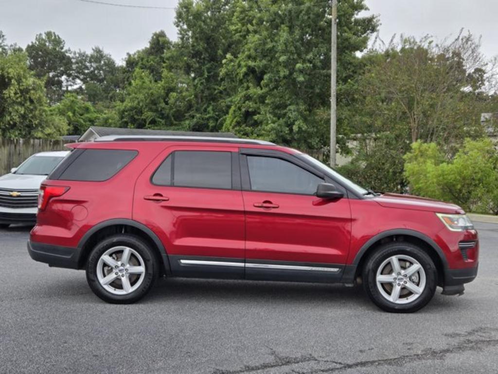 2018 Ford Explorer - $16,995