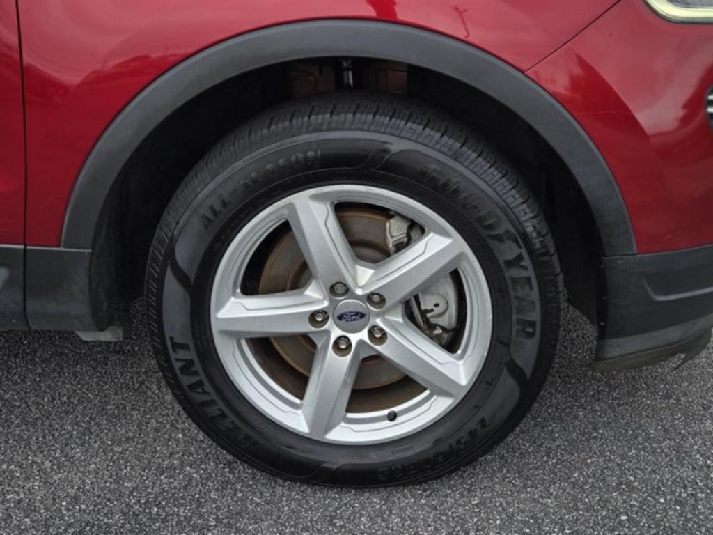 2018 Ford Explorer - $16,995