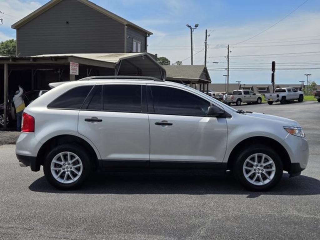 2013 Ford Edge - $10,995