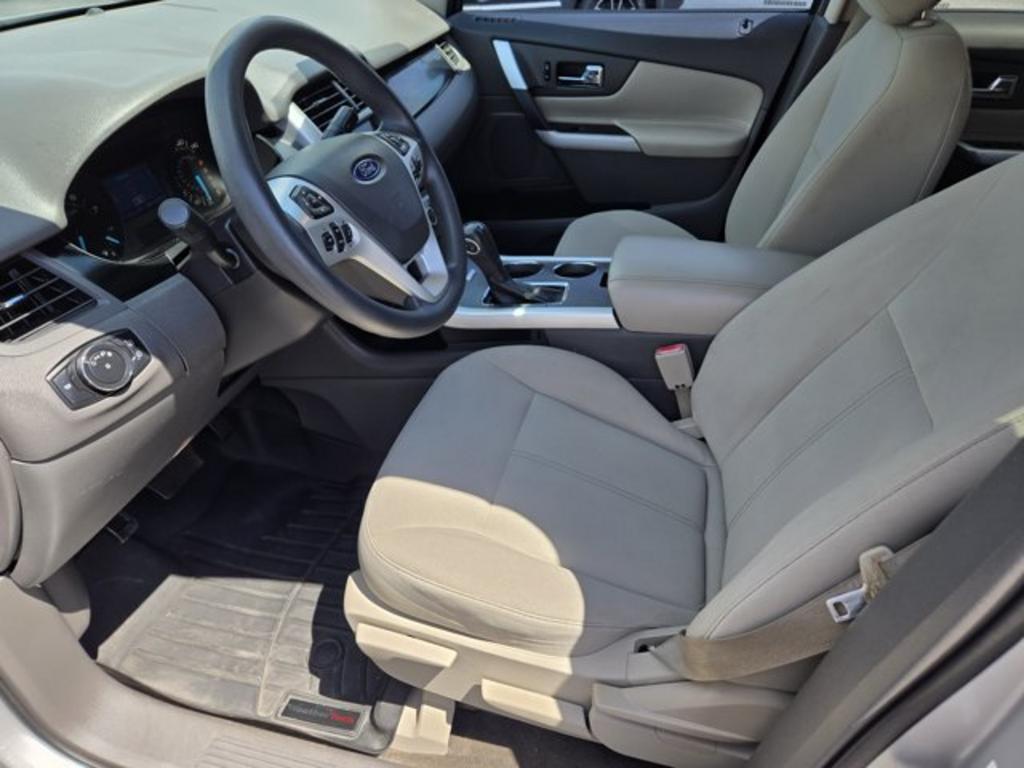 2013 Ford Edge - $10,995