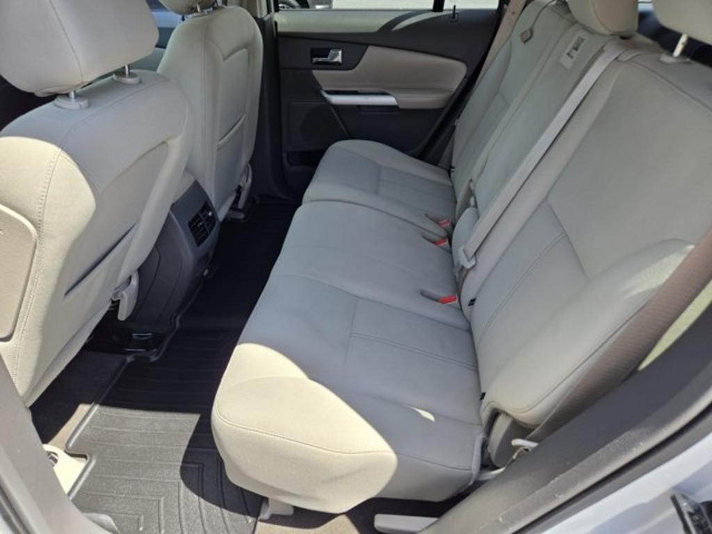 2013 Ford Edge - $10,995