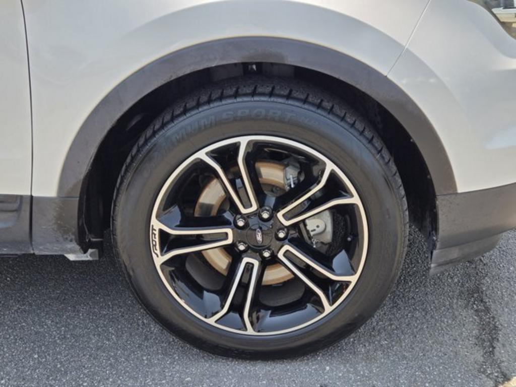 2015 Ford Explorer - $12,995