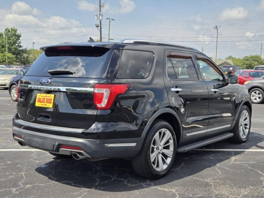 2018 Ford Explorer - $14,995