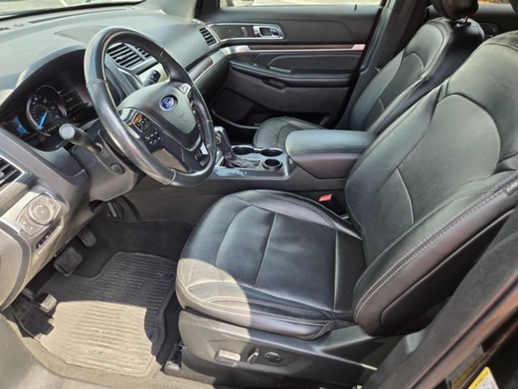 2018 Ford Explorer - $14,995