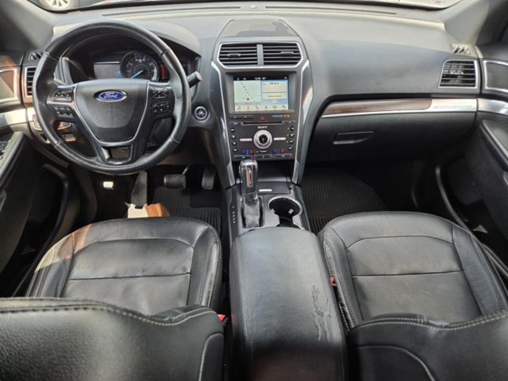 2018 Ford Explorer - $14,995