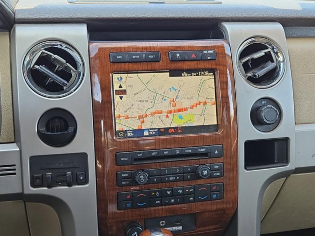 2010 Ford F-150 XLT photo