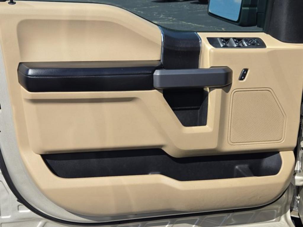2018 Ford F-150 - $17,995