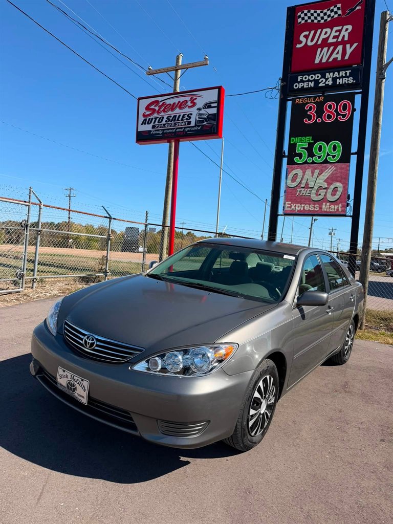 2005 Toyota Camry - $8,695